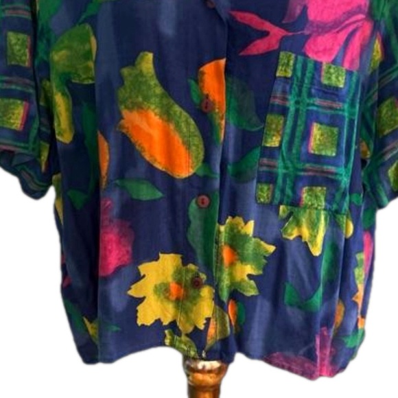 2X CM Shapes pink blue yellow floral print short sleeve button up shirt - Picture 9 of 15